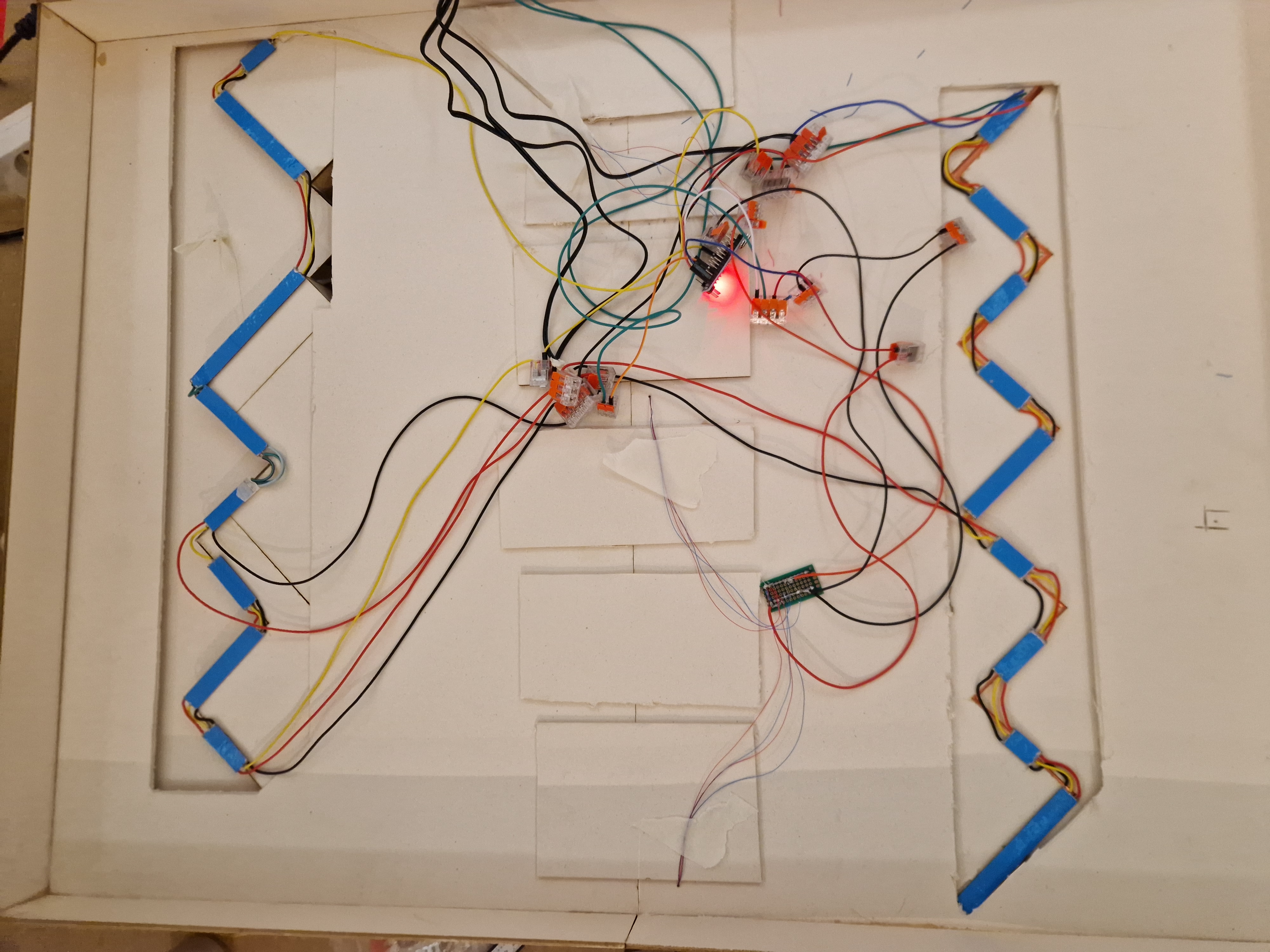 Electronics layout for architectural model lighting